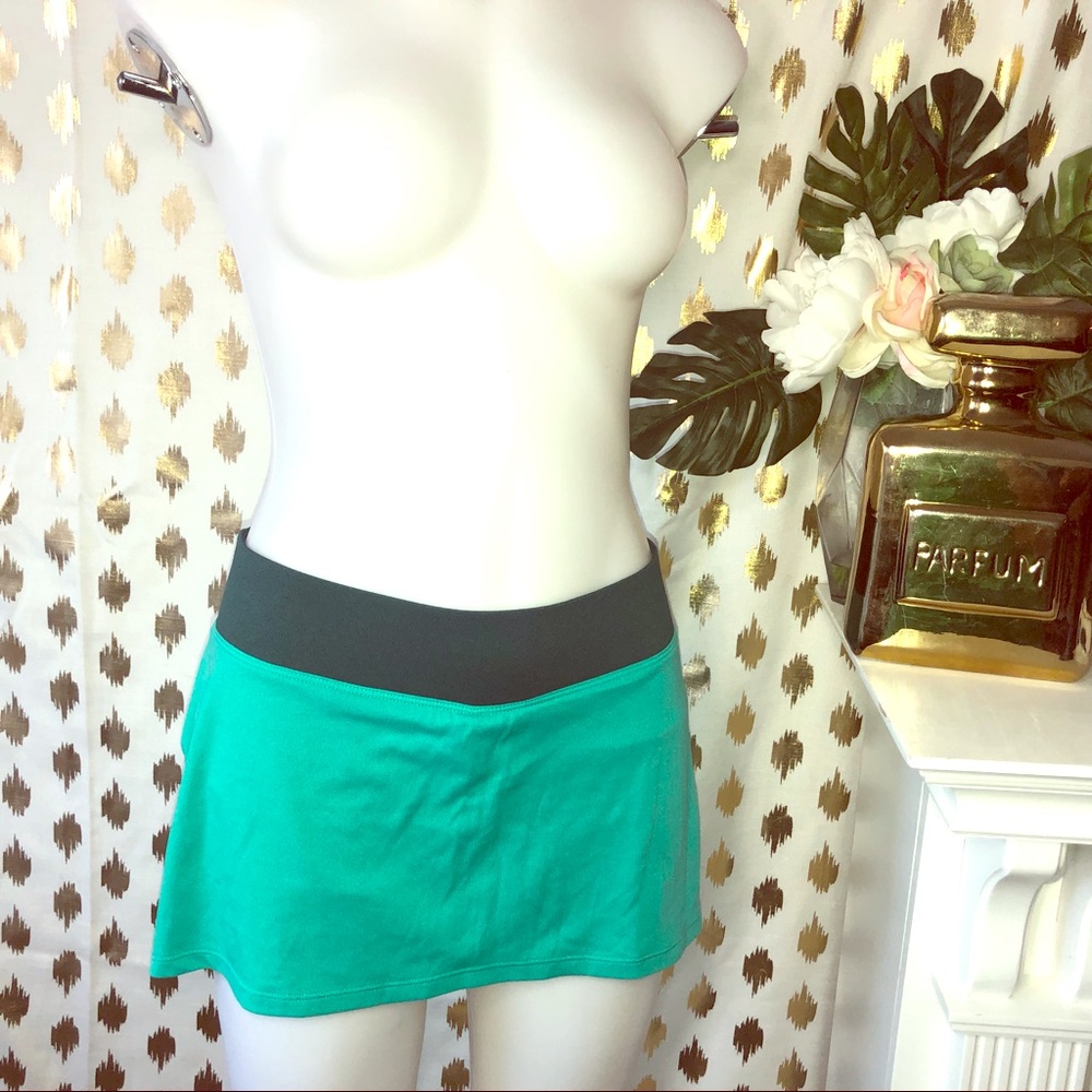 Nike dri-fit mini skirt